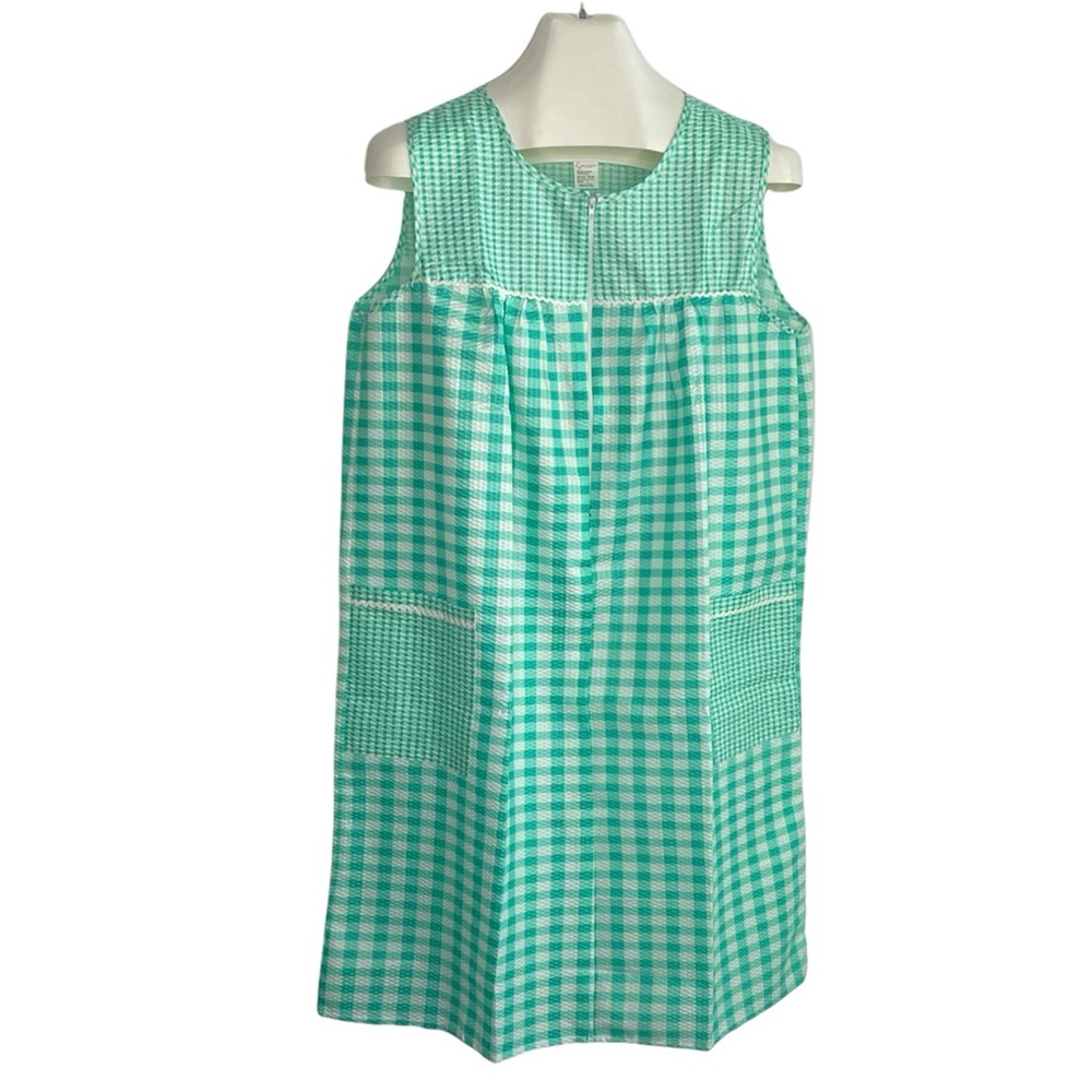 LATI FASHION Dressing Robe Sleeveless Green White Gingham Zip-front Size Large